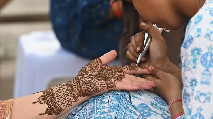 ‘Do not get henna applied by Muslims on festivals’ Vishwa Hindu Parishad announced